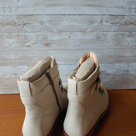 TIMBERLAND BOOT CO LACE ANKLE BOOT WHITE GRAIN - Picture 5 of 6